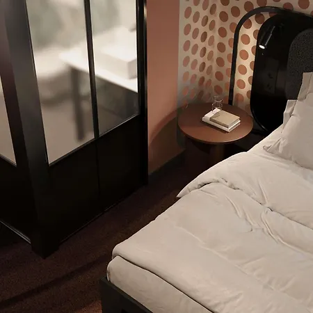 Hotel Tribe Paris *