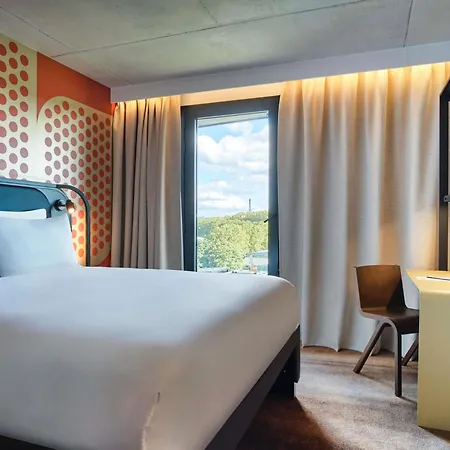 Tribe Paris 4*